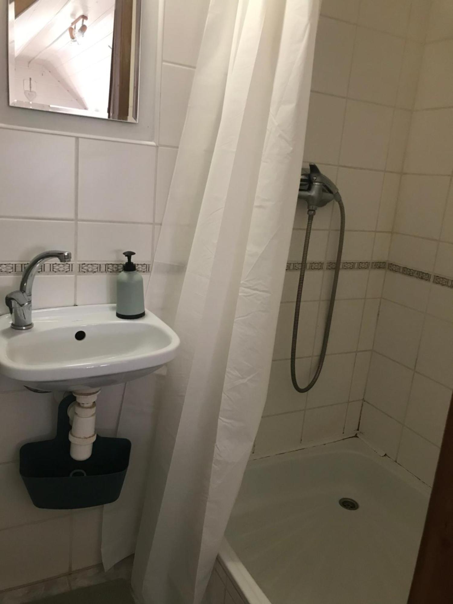 Privat Mini 307 Apartment Besenova Luaran gambar